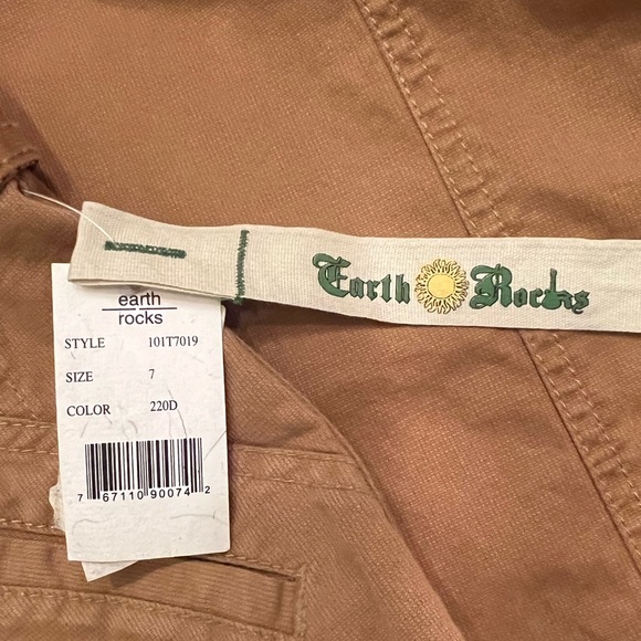 Earth Rocks Flare Pants Junior’s Size 7 NWT - Picture 4 of 4